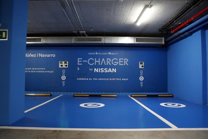 Punto de recarga para vehículos eléctricos en un aparcamiento de rotación en Barcelona