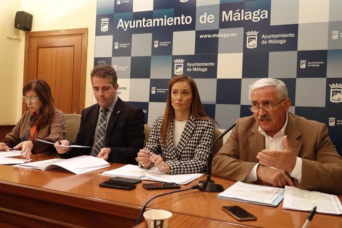 Los concejales Gemma del Corral, Carlos Conde, Elisa Pérez de Siles y José del Río informan sobre la propuesta de precios, tasas y tarifas municipales para el año 2020.