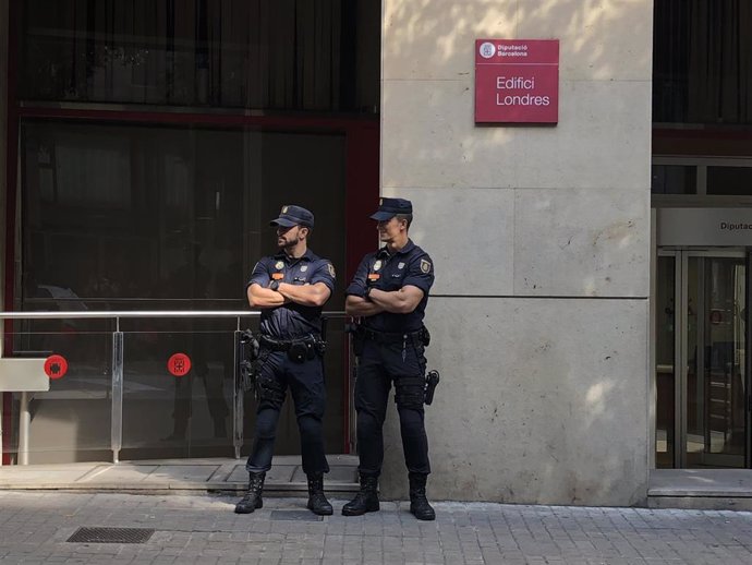 Registro en una sede de la Diputación de Barcelona en mayo de 2018 por presunto desvío de fondos (Archivo)