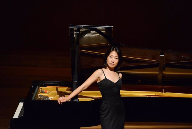 La pianista japonesa Azumi Nishizawa