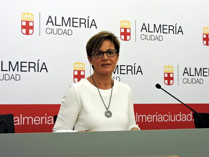 La portavoz del PSOE en el Ayuntamiento de Almería, Adriana Valverde