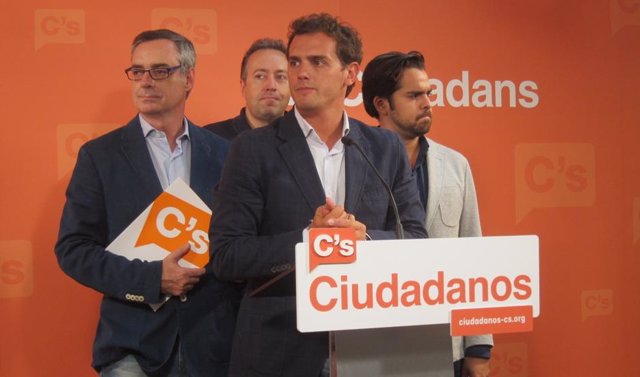 El expresidente Ciudadanos Albert Rivera junto a José Manuel Villegas, Juan Carlos Girauta y Fernando de Páramo.