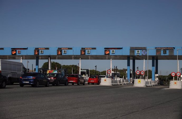 Imágenes de recurso de la autopista de peaje Sevilla -Cádiz (AP-4), una de las tres concesiones que perderá el grupo Abertis en toda España  
