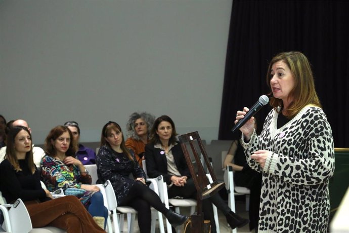 La presidenta del Govern, Francina Armengol, durante la presentación de un documental sobre prostitución y trata