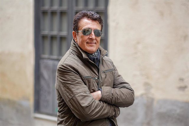 El cantante Manolo García posa tras una entrevista para Europa Press en Madrid (España), a 20 de noviembre de 2019.