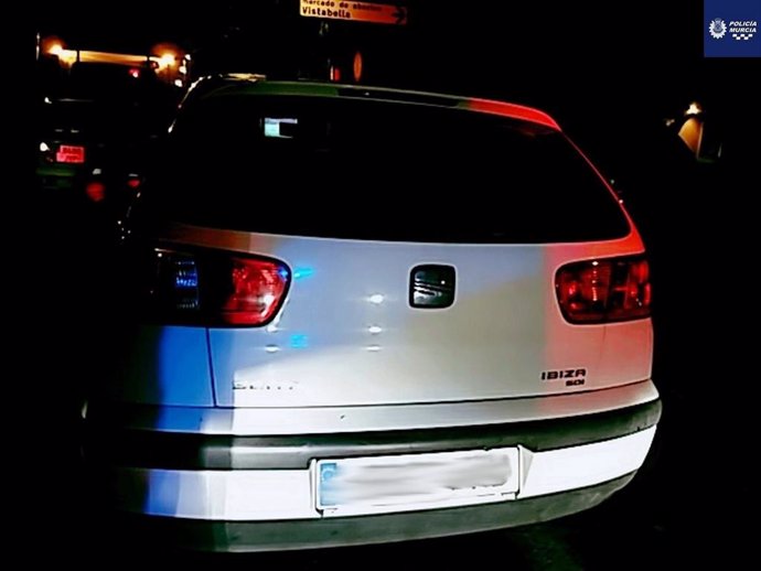 El vehículo del conductor que cuadruplicaba la tasa de alcohol y se saltó semáforo en Murcia