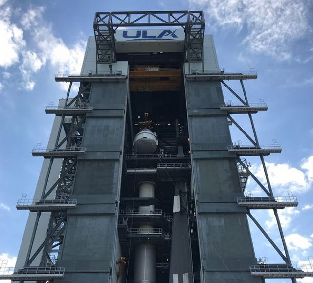 Nave Starliner sobre un cohete Atlas V para su primera prueba de vuelo