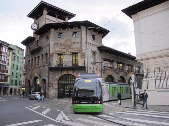 Imagen del tranvía de Bilbao
