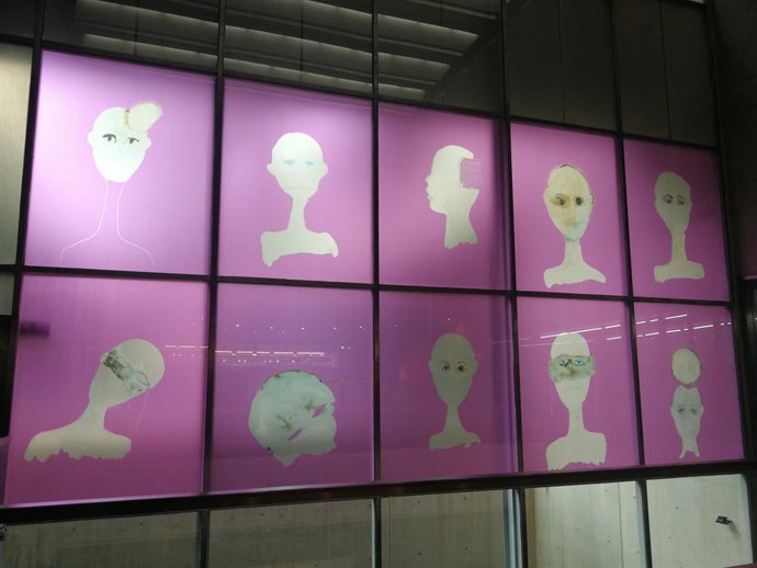 'Annimes', En La Vidriera Del Muvim