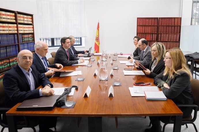 Reunión de la comisión formada por el Gobierno de Navarra y el Organismo Estatal de Inspección de Trabajo y Seguridad Social