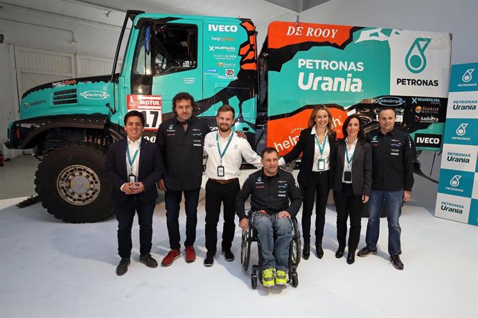 Presentación de Albert Llovera como piloto del Team PETRONAS De Rooy IVECO para el Dakar 2020