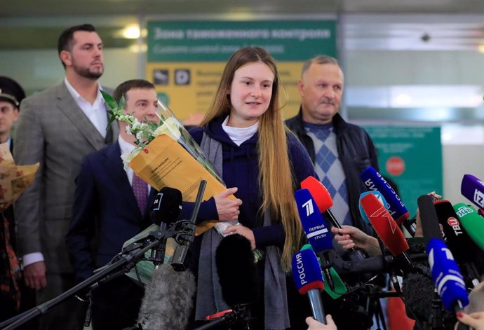 La ciudadana rusa María Bútina tras sumplir su condena en EEUU por espionaje a su vuelta a Moscú.