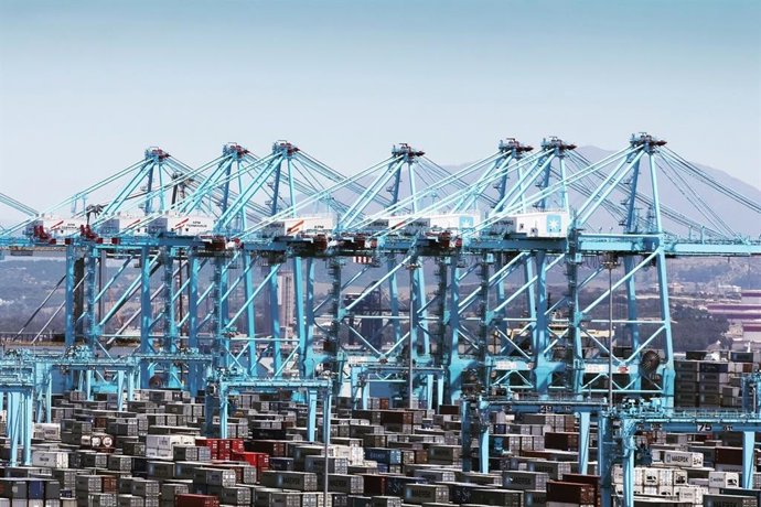 Nota De Prensa: Los Puertos Del Estado Mueven 428 Millones De Toneladas Hasta Septiembre