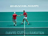 Canadá alcanza la final y espera a España o Gran Bretaña