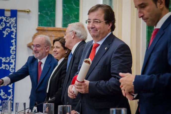 Vara en el acto académico de las Reales Academias Jurídicas de España e Iberoamericana