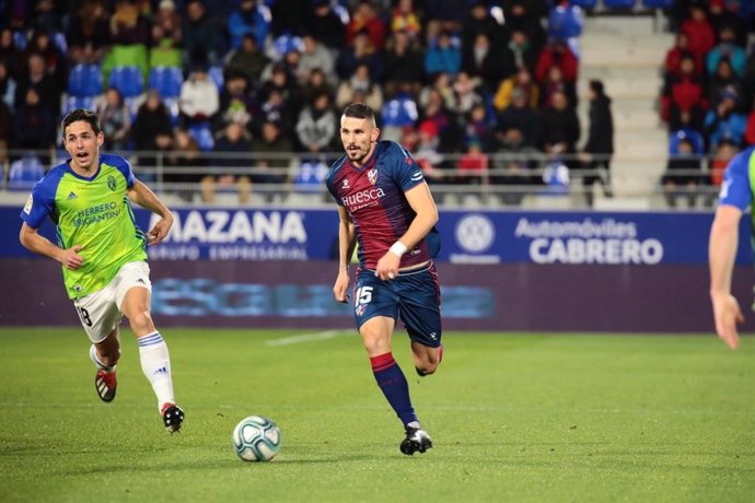Fútbol/Segunda.- (Crónica) El Huesca vence a la 'Ponfe' y se sitúa en ascenso di