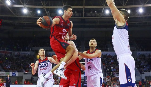 Carlos Alocén, en un partido con el Casademont Zaragoza.