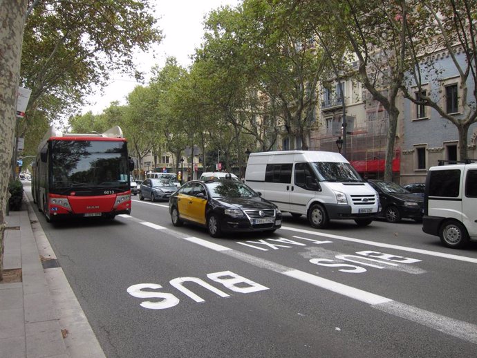 Carril bus, Gran Via, Barcelona.