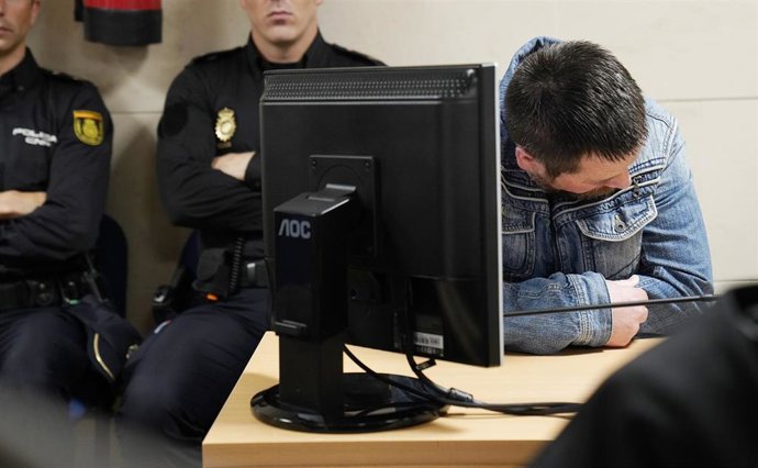 El acusado por el presunto asesinato de Diana Quer, José Enrique Abuín Gey, alias `el Chicle durante la sesión final del juicio, en Santiago de Compostela/Galicia (España), a 22 de noviembre de 2019.