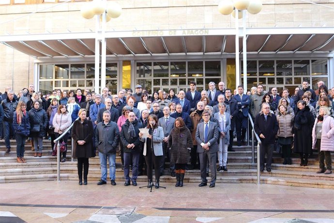 Concentración en la sede del Gobierno de Aragón por el Día Internacional por la Eliminación de las Violencias contra la Mujer.