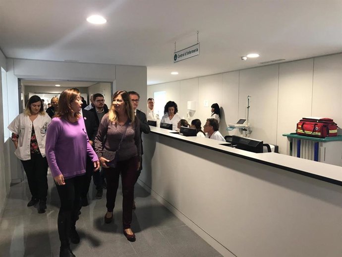 La presidenta del Govern, Francina Armengol, i la consellera de Salut i Consum, Patricia Gómex, inaguran l'Unides de Convalescncia de l'Hospital General de Mallorca