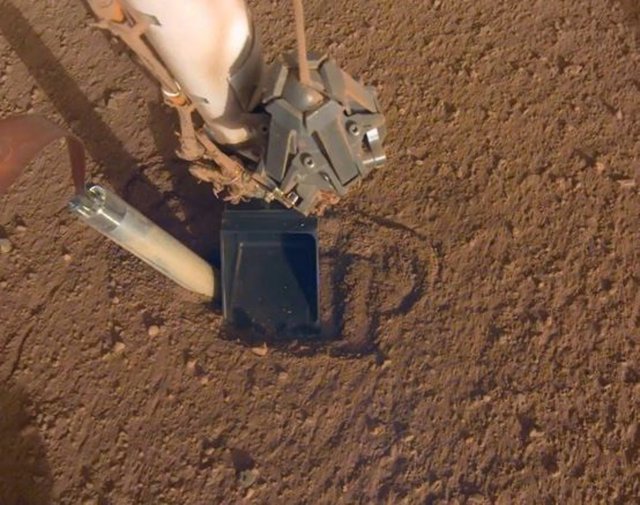 Taladro de la misión InSight en Marte