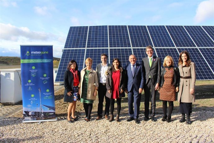 Inaugurada en Miñano (Álava) una planta fotovoltaica experimental para la I+D+i en energías renovables.