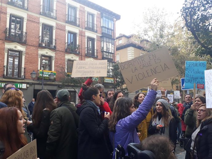 Trabajadores del Samur Social se concentran en Madrid
