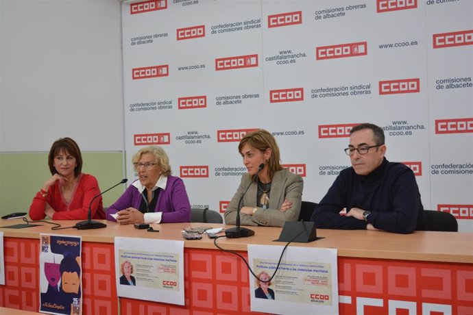 La exalcaldesa de Madrid, Manuela Carmena, en un acto de CCOO por el 25N.