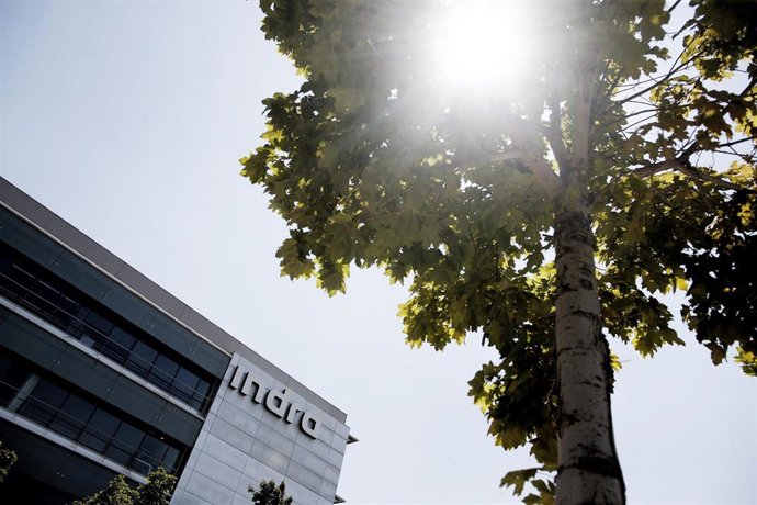 Detalle de la sede de la compañía de tecnología y defensa Indra en Alcobendas.