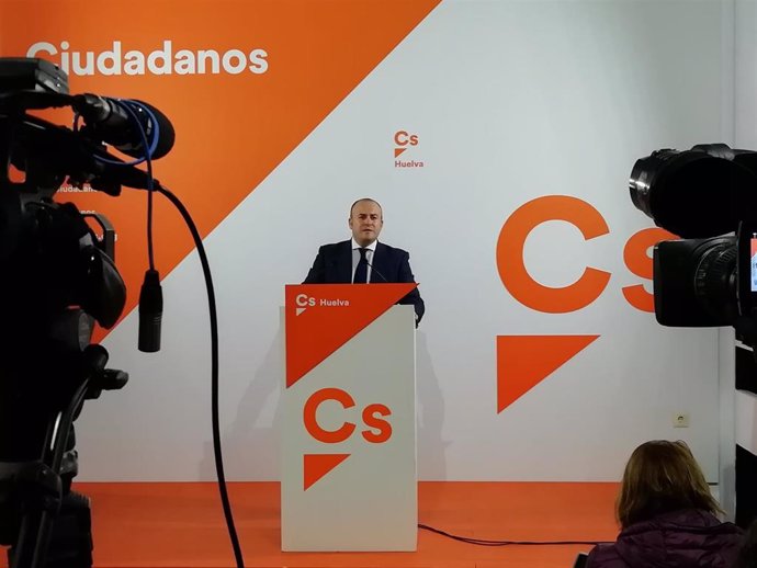 Julio Díaz, en rueda de prensa.