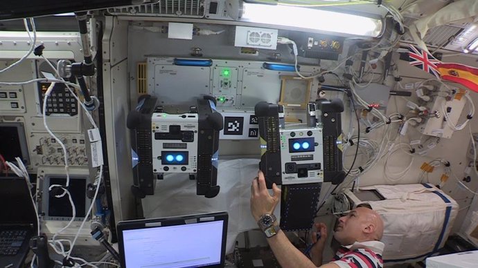 Segundo robot volador activado en la Estación Espacial Internacional