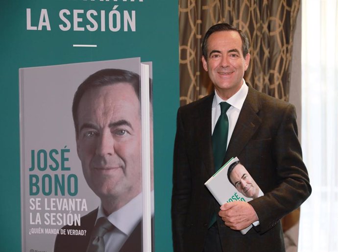 José Bono presenta su nuevo libro 'Se levanta la sesión'