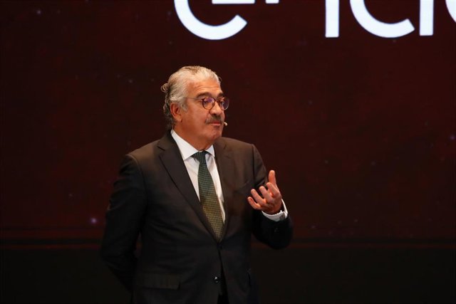 El Consejero Delegado de Endesa, José Bogas,durante su intervención en la presentación de los 16 jugadores seleccionados para la 'Gira Desafío Mundial' de preparación de la Copa del Mundo de China.