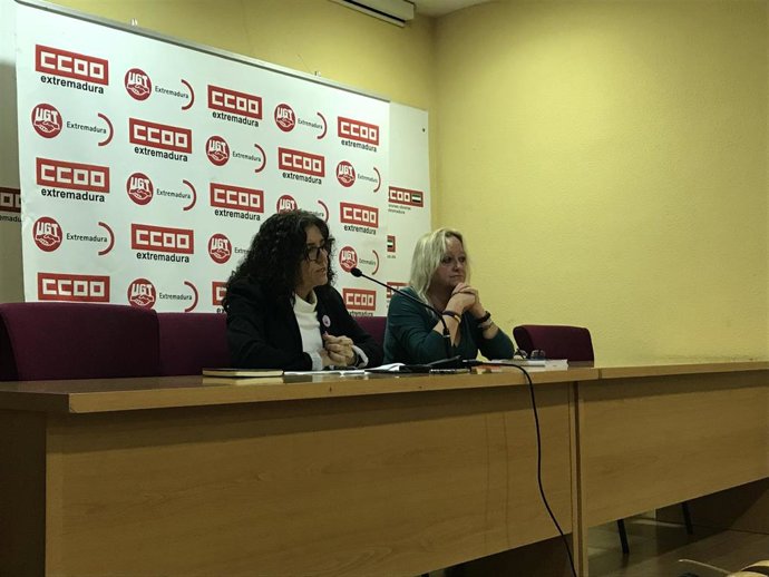 Las secretarias generales de UGT y CCOO, Patrocinio Sánchez y Encarna Chacón, respectivamente.