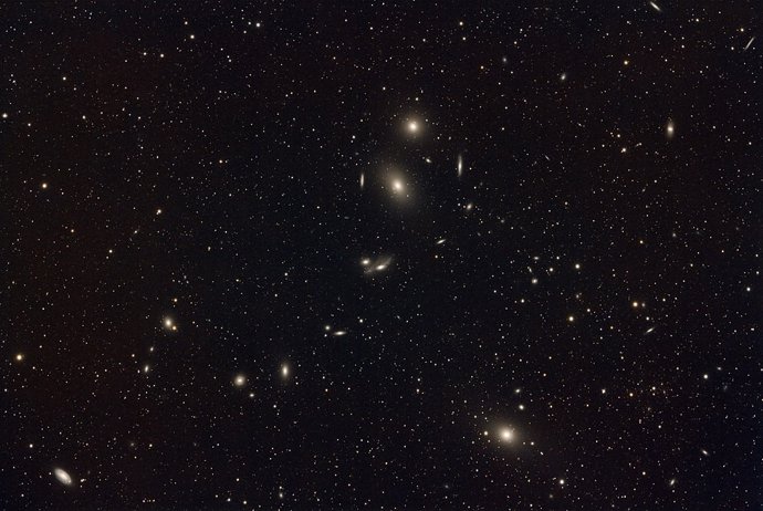 Galaxias enanas con deficiencia de materia oscura desafían teorías