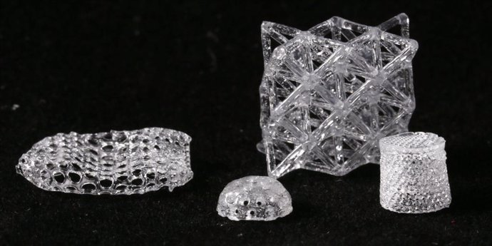 Objetos de vidrio de geometría compleja producidos en impresión 3D