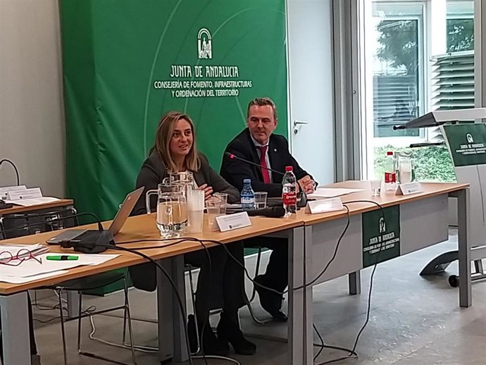 Marifrán Carazo asiste a unas jornadas de la AVRA