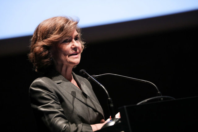 La vicepresidenta del Gobierno en funciones, Carmen Calvo, interviene en la presentación de 'España Feminista' en el CaixaForum de Madrid, el 26 de noviembre de 2019.