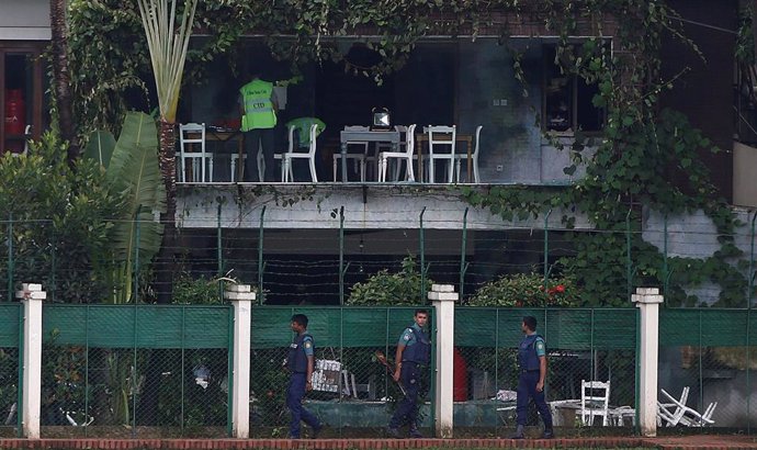 El restaurante Holey Artisan tras el atentado de julio de 2016