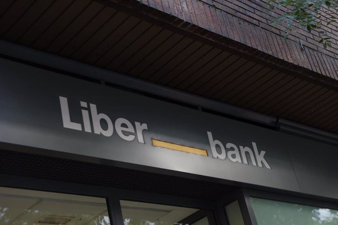 Una oficina de Liberbank, que ha convocado a los sindicatos para negociar un nuevo Expediente de Regulación de Empleo (ERE), en Madrid, a 21 de octubre de 2019.