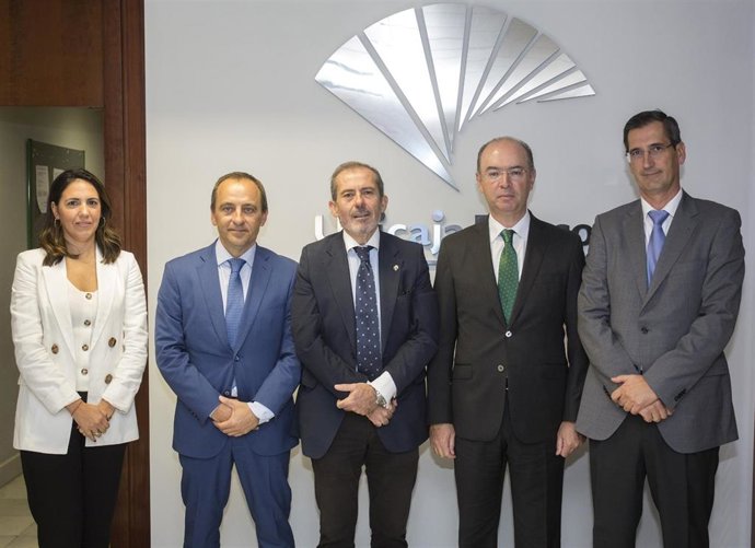 Renovación del acuerdo entre Unicaja Banco y el Colegio de Abogados de Málaga