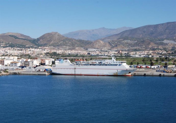 El ferry Volcán de Tauce, que conecta Motril con Tánger-Med