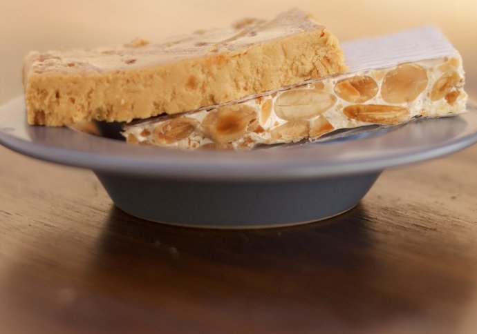 Uno de cada cuatro españoles gasta más de 30 euros de media en turrón en Navidad