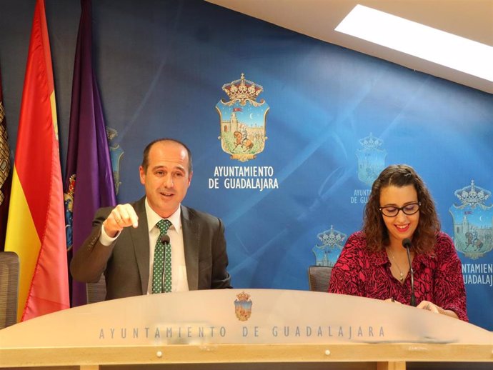 Alberto Rojo presentando campaña Navidad.