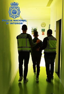 Sucesos.- Detienen en Albacete a un hombre que abordó por detrás a una mujer y, armado con una navaja, intentó robarle 