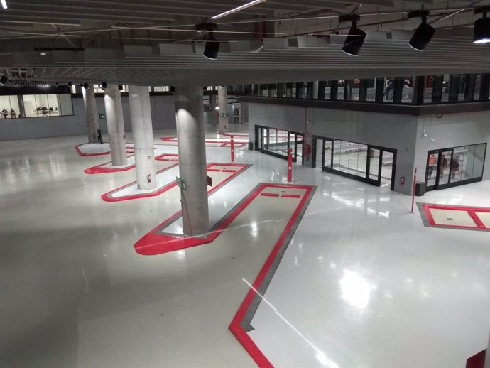 Dársenas de la nueva estación Bilbao Intermodal inaugurada este miércoles.