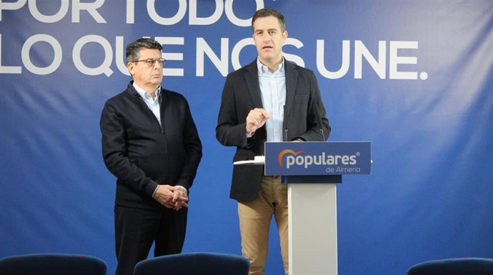 Los diputados nacionales del PP Miguel Ángel Castellón y Juan José Matarí