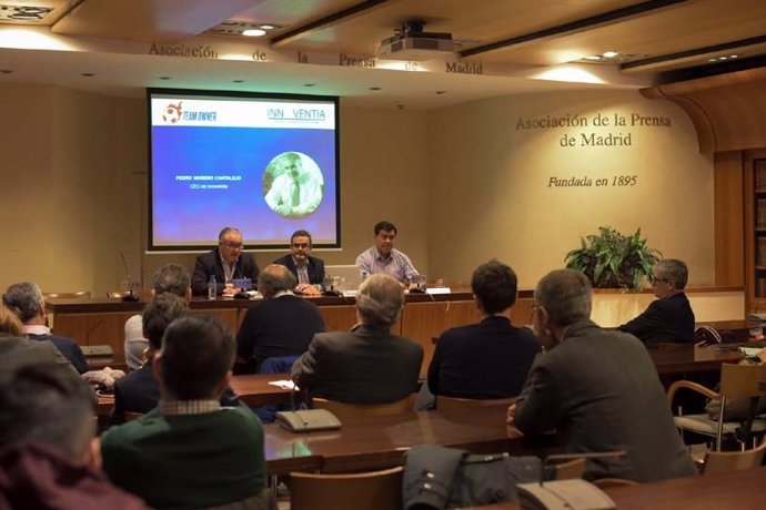 Presentación en la Asociación de la Prensa de Madrid del proyecto Team Owner