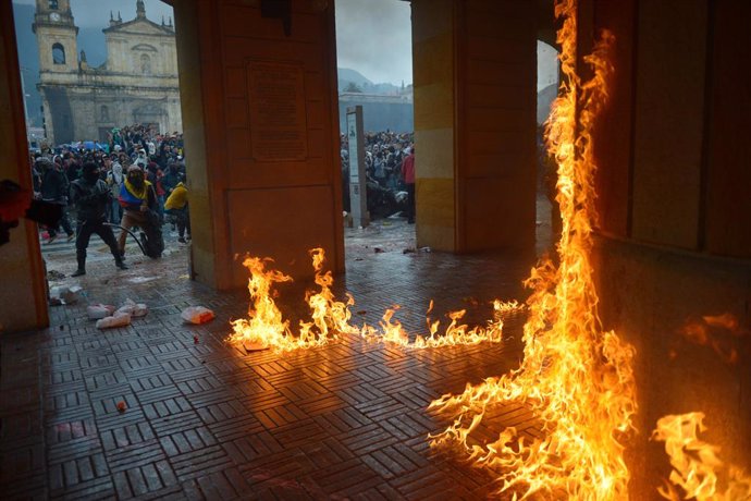 Colombia.- Duque advierte contra "los pirómanos" que buscan "ganar con la violen